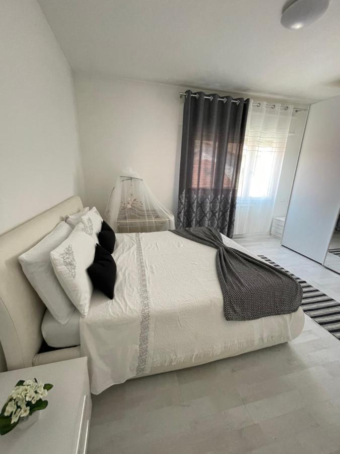 Casa Di Isabelle Venezia Apartment Mestre Luaran gambar