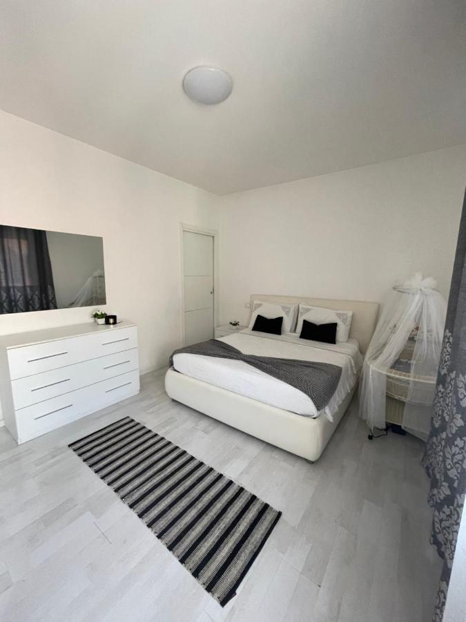 Casa Di Isabelle Venezia Apartment Mestre Luaran gambar