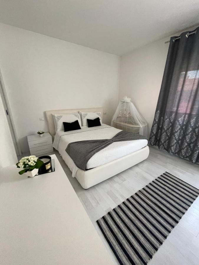 Casa Di Isabelle Venezia Apartment Mestre Luaran gambar