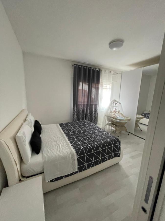 Casa Di Isabelle Venezia Apartment Mestre Luaran gambar